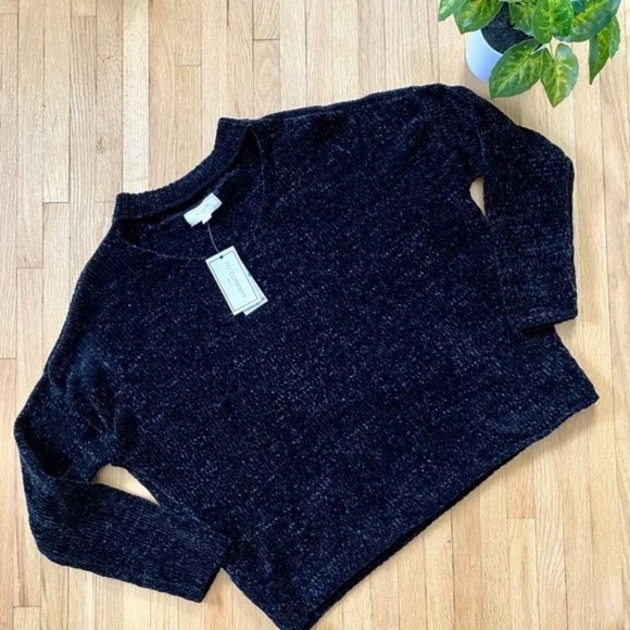 NWT No Comment NY & LA Gigi Mock Neckline Chenille Cutout Choker Sweater Size L - Picture 2 of 11